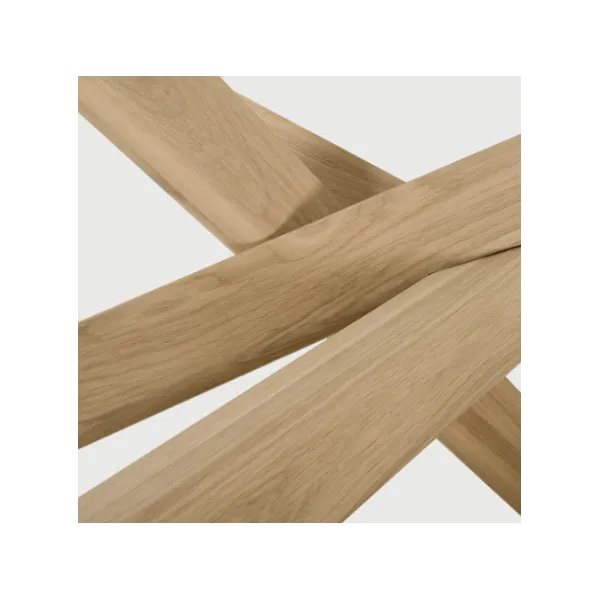 Table Mikado