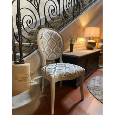 Chaise Medaillon