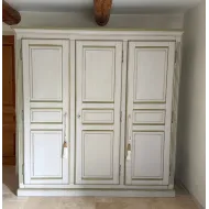 ARMOIRE PROVENÇALE 3 PORTES - CHÊNE PATINÉ - SUR MESURE
