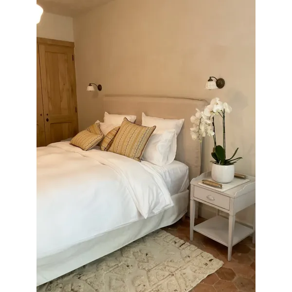 Chevet patiné -Charme - Eygalières - Coup de Soleil Mobilier